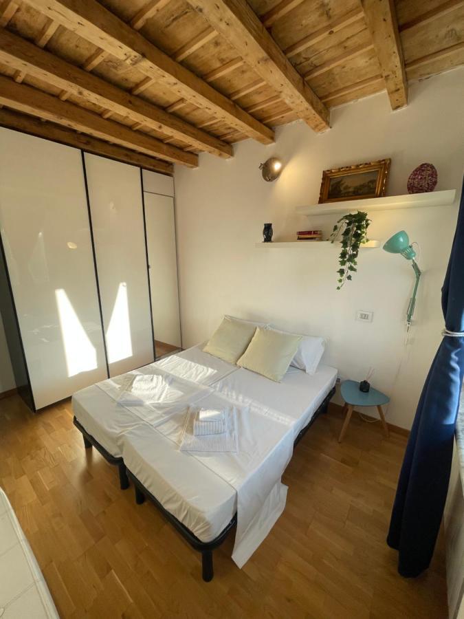 Chiesa Rossa-Loft And Apartments-Navigli ミラノ エクステリア 写真